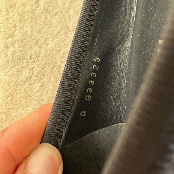 Chanel Black Lambskin Leather Interlocking CC Pointed Toe Chain Loafer Size 39.5 - Picture 11 of 15